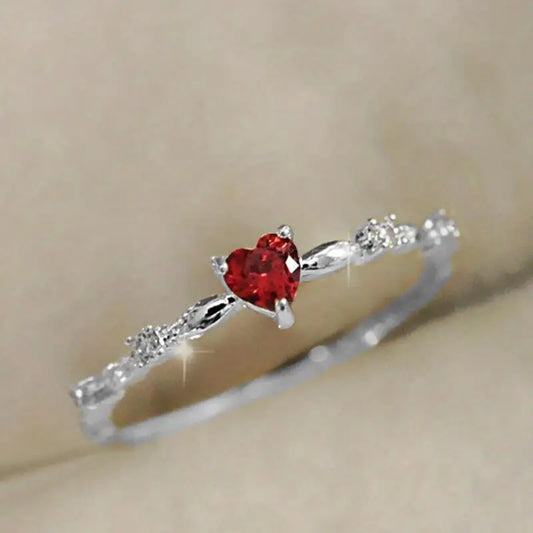 Coralyn Amoura Ring | White Gold