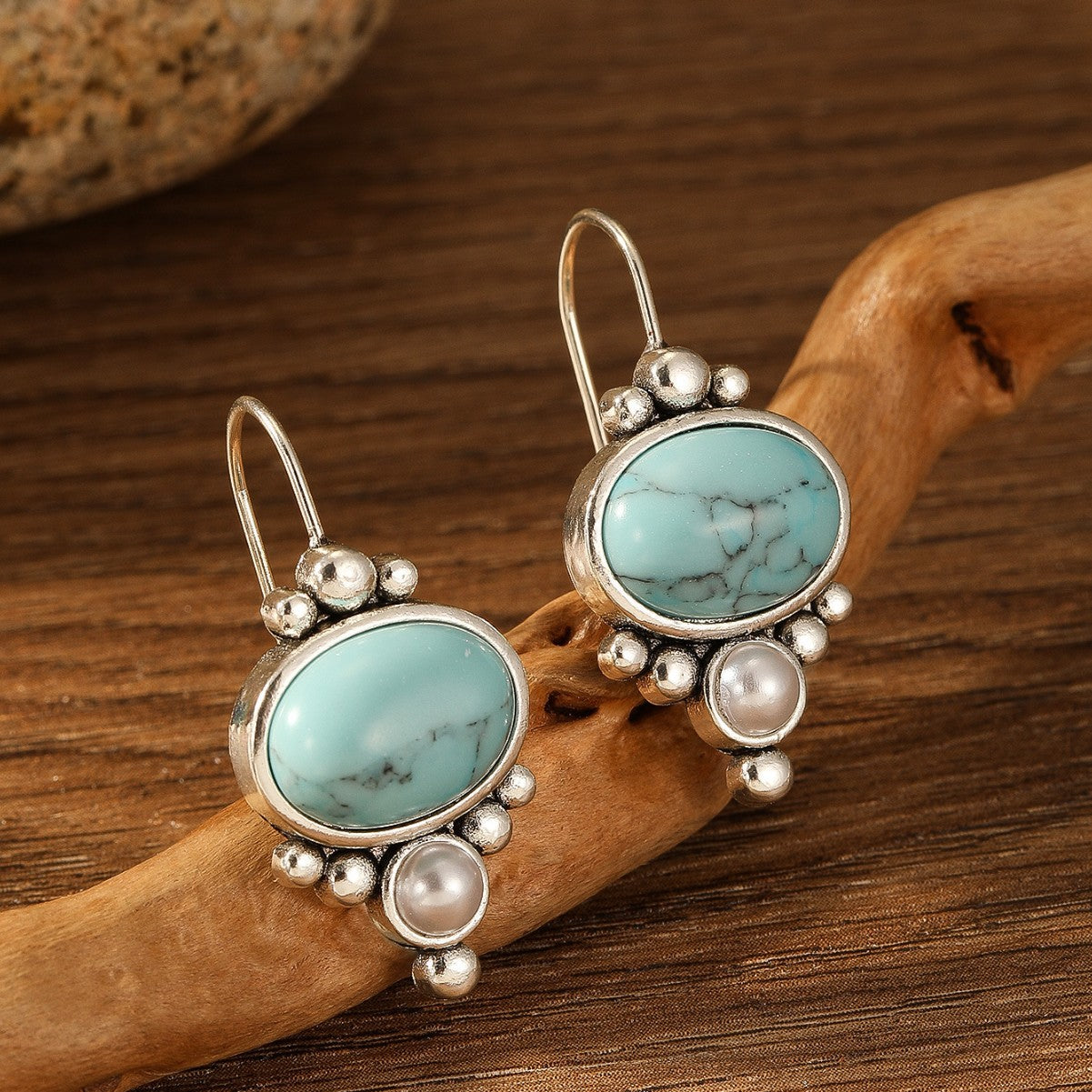 Briselle Shorelight Earrings | White Gold