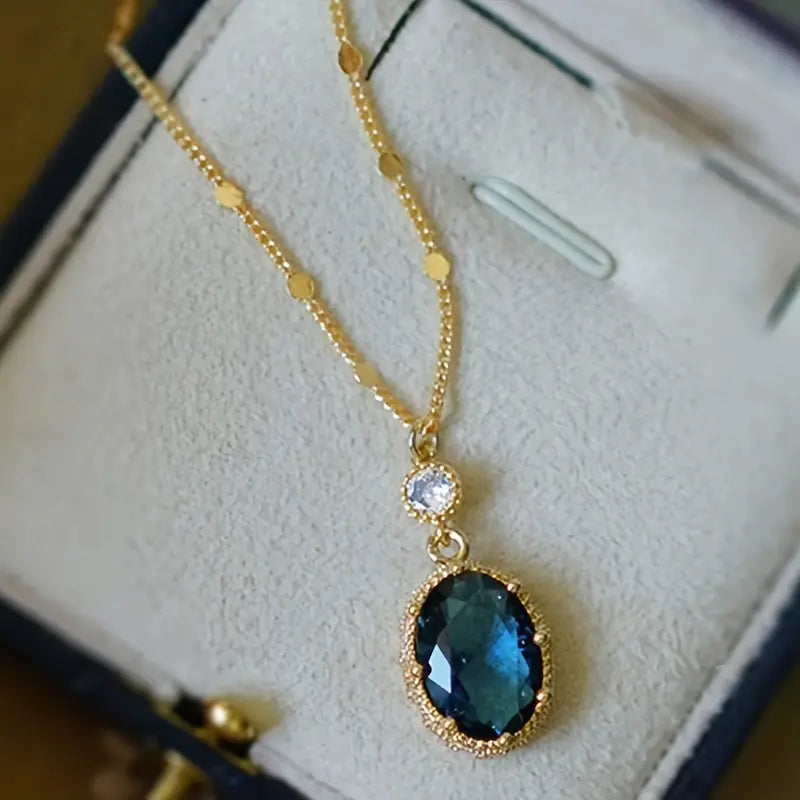 Thessia Lunebray Necklace | Gold